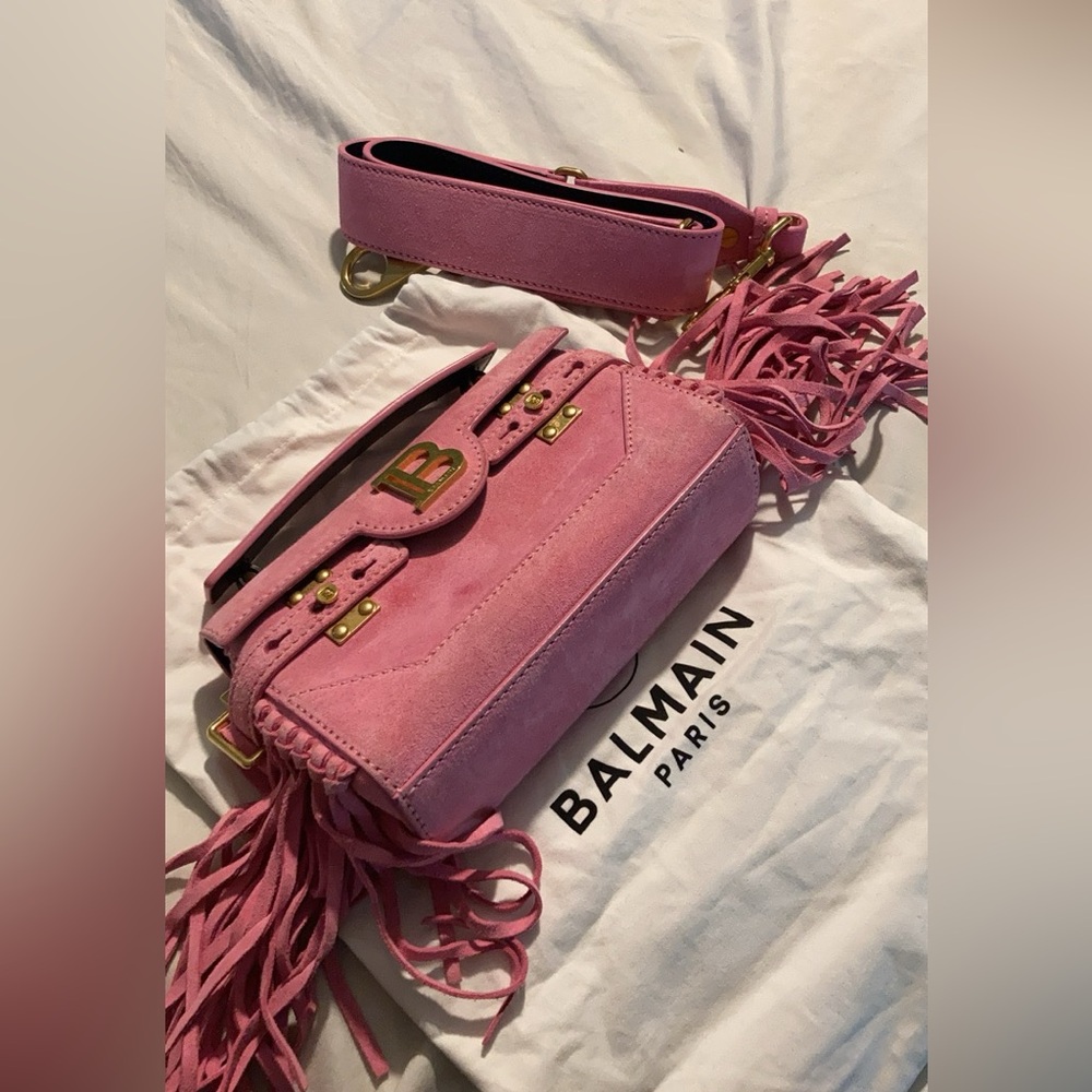 Balmain B-Buzz 19 Rose Pink Suede Fringe
Baguette Shoulder Bag